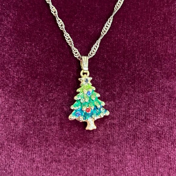 Christmas Tree Pendant Gold Chain Necklace - Picture 3 of 7